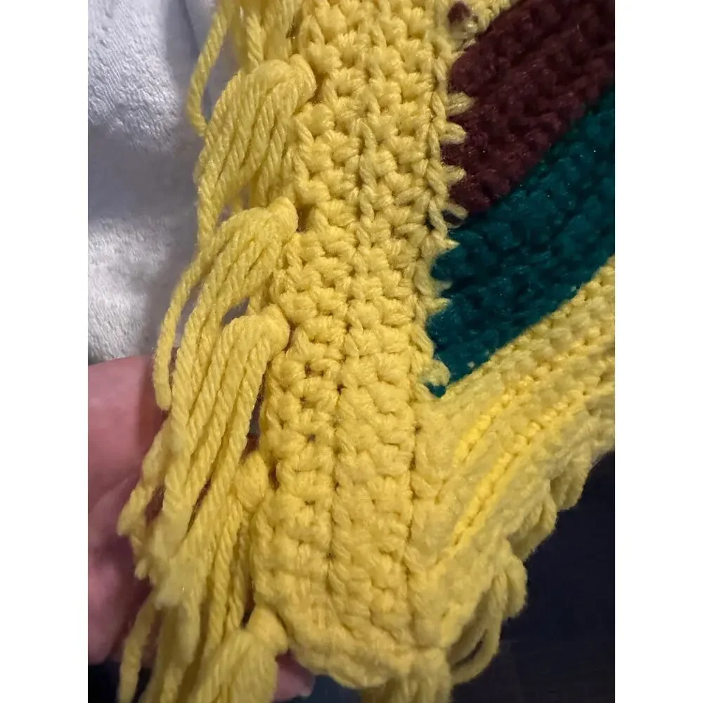 1970s crocheted afghan. 74x48 great condition‎